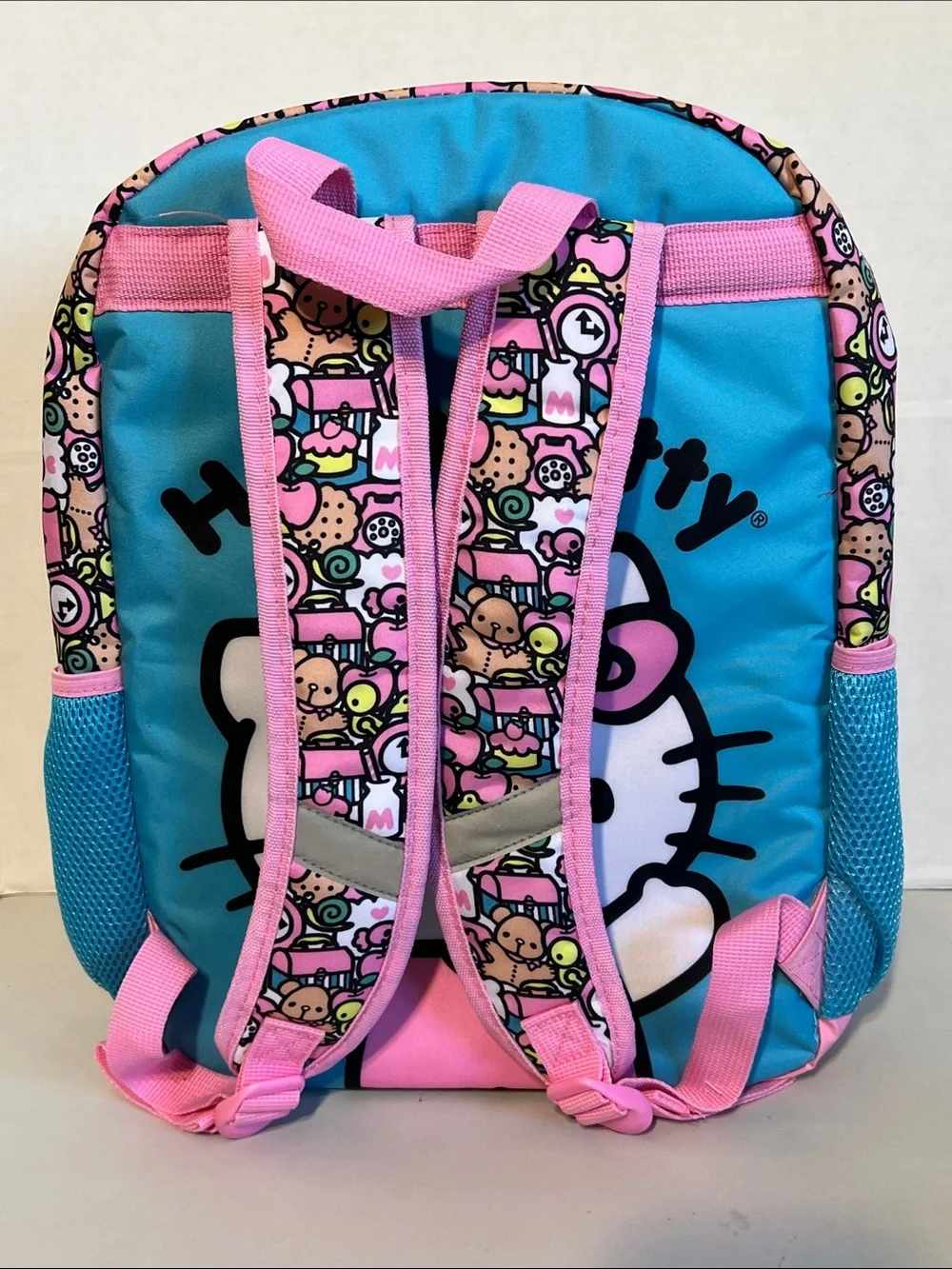 Hello Kitty hello kitty